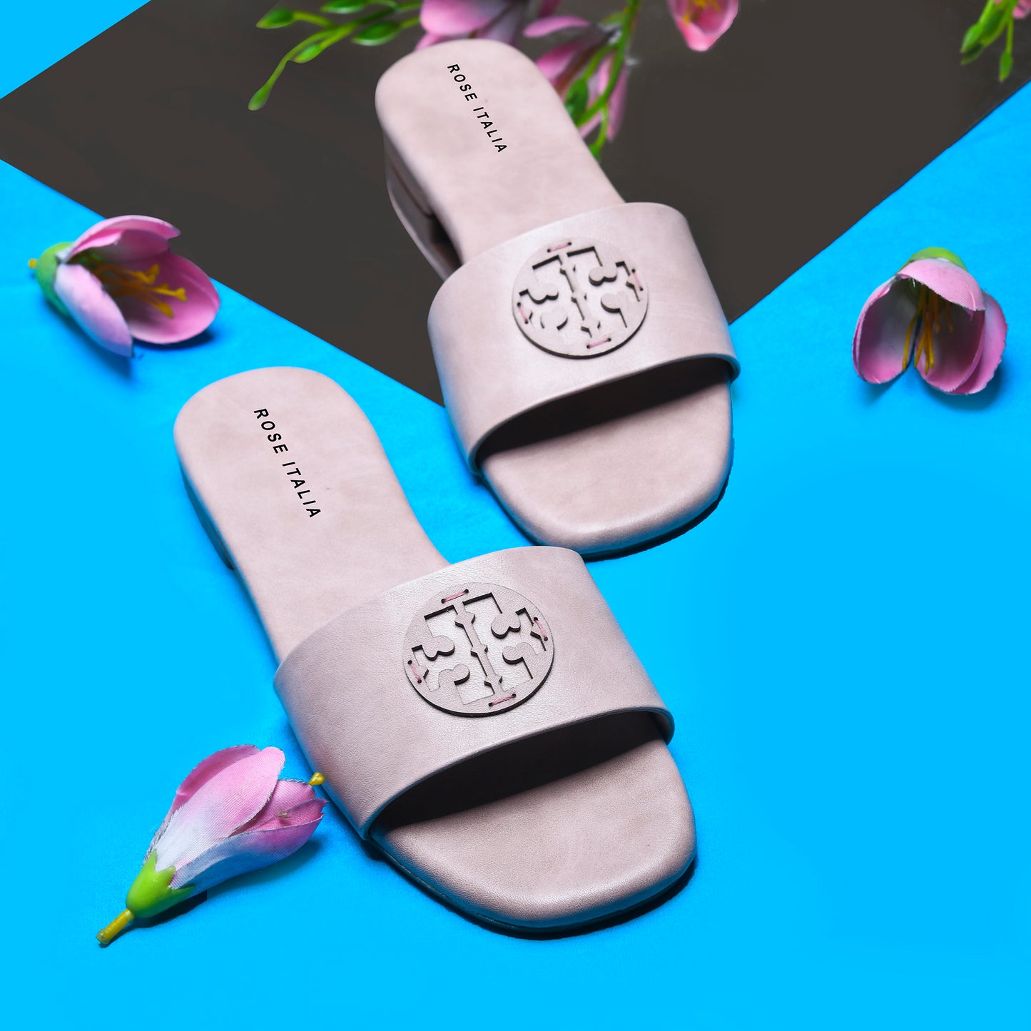 Noira Luxe Flats